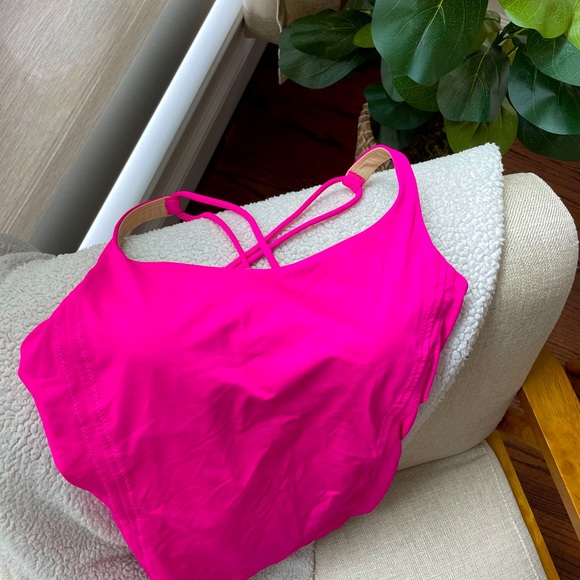 Size 6 Lululemon free to be tank in pink - Picture 2 of 4